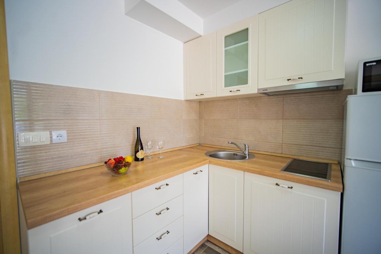 Apartments Edera Тиват Экстерьер фото
