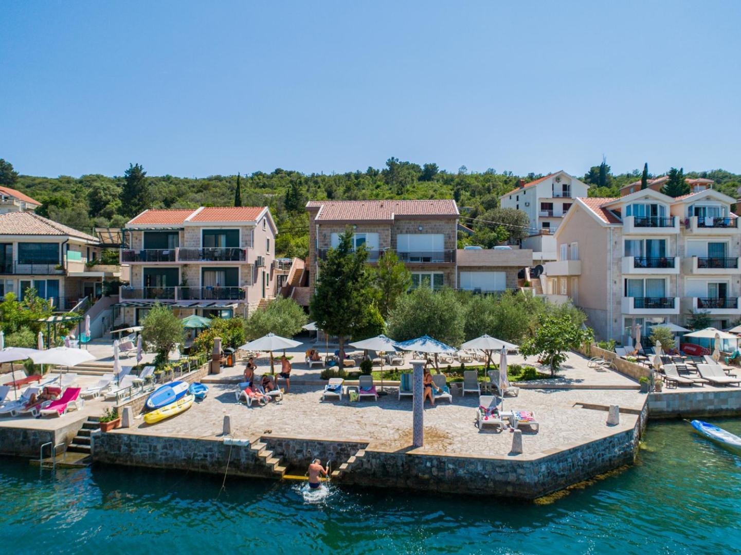 Apartments Edera Тиват Экстерьер фото