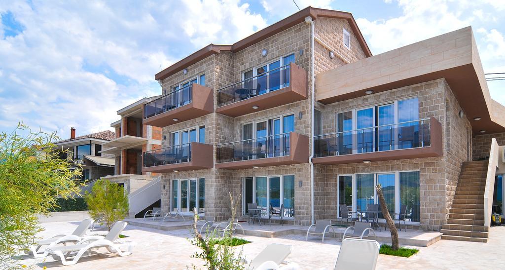 Apartments Edera Тиват Экстерьер фото