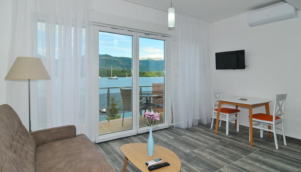 Apartments Edera Тиват Экстерьер фото