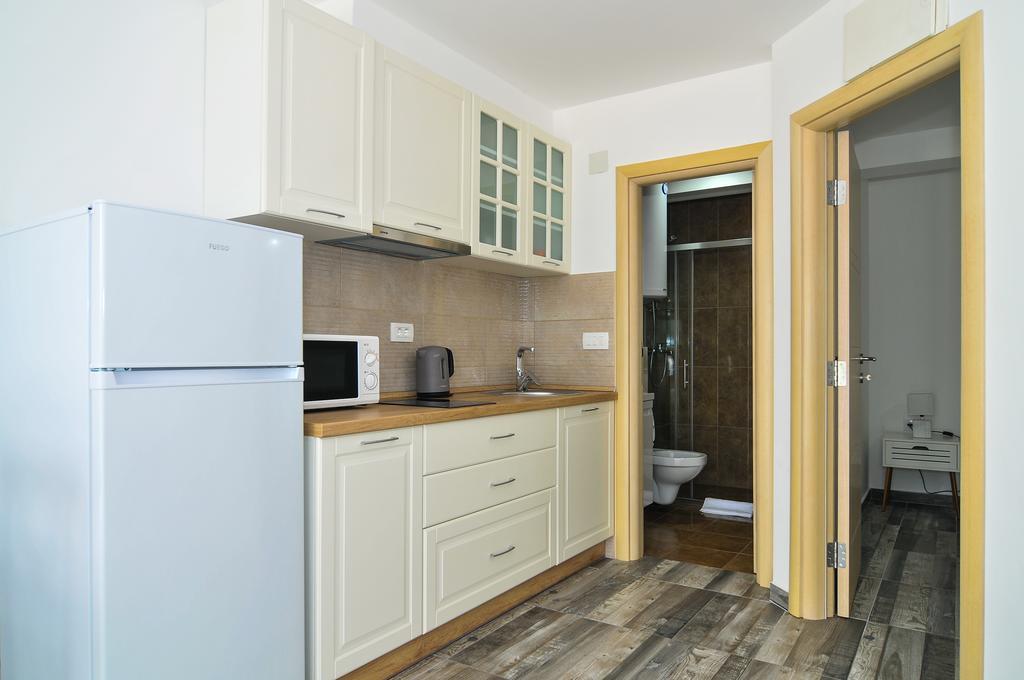 Apartments Edera Тиват Экстерьер фото